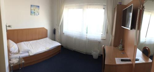 Hotel Garten - image 12