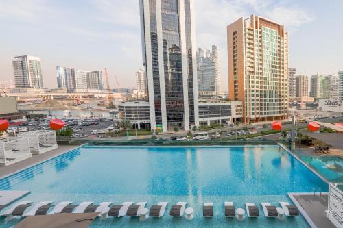 Urban Living in Downtown Dubai Studio MAG 318, Dubai (photo 2)