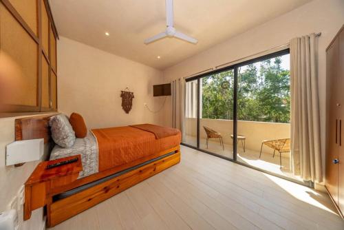 Apartment room in 1 BR with Rooftop Pool in Tulum Jungle at Paraiso