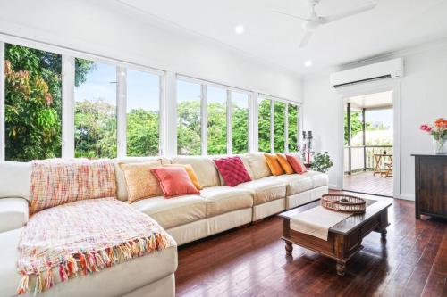 The Residence- Rainforest Retreat in Stratford