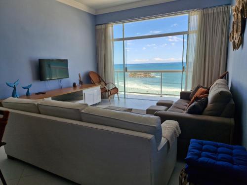 PITANGUEIRAS - FRENTE MAR - 3 SUITES - SERVICO De PRAIA - COM GARAGEM in Barra Funda