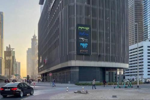 Stunning Burj Khalifa View 5 Star Hotel Amenities, Дубай (фото 7)