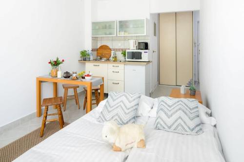 Compact Studio Near Krupówki in Zakopane by Rent like home, Zakopane (photo 9)
