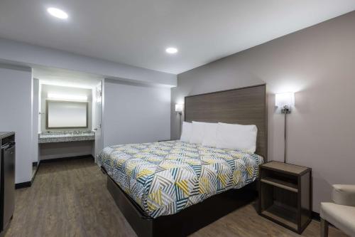 2 queen beds