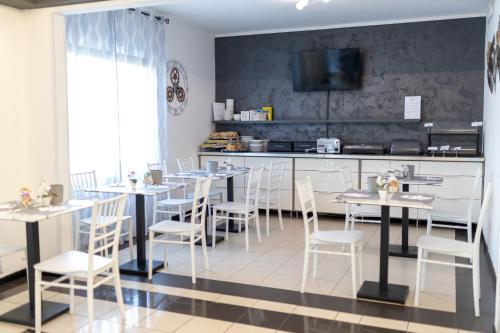 Hotel Ayri - image 10