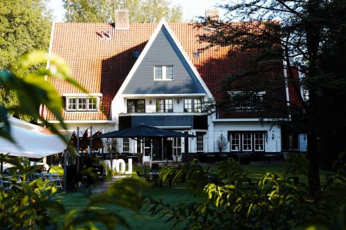 Exterior view of Hotel De Barones