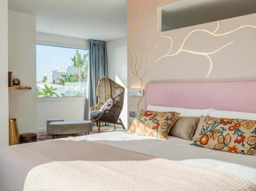 Bluehillsitges - Only Adults in إربانيتزاكيو مونتاجافينا