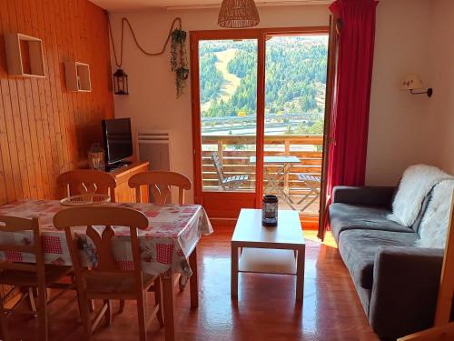 Apartment (4 Adults)