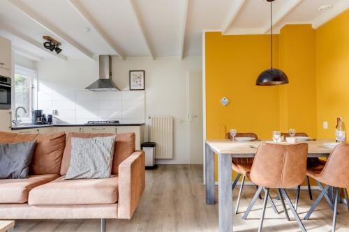 IJsvogel I Vakantiewoning met Fijne Tuin in 茲維赫爾特