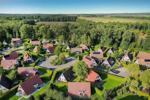 IJsvogel I Vakantiewoning met Fijne Tuin in 茲維赫爾特