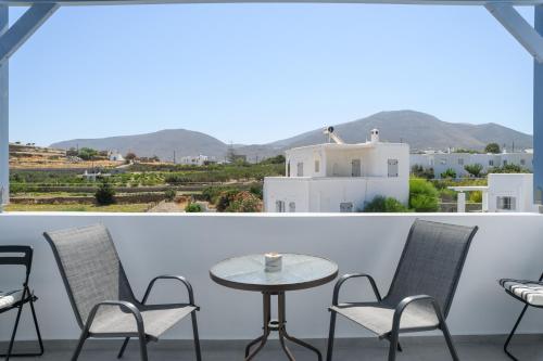 Sunny & Blue - Paralia Agia Irini
