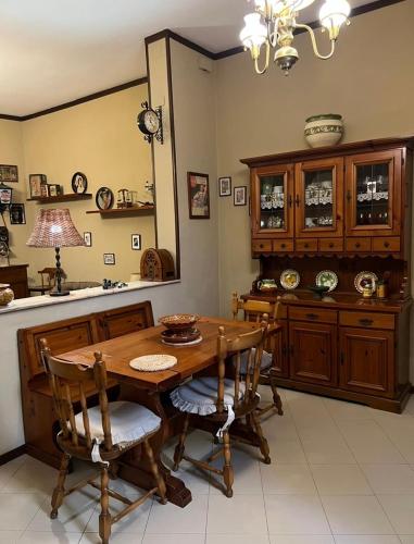 Vintage House Bar Naples By FH, Napoli (foto 8)