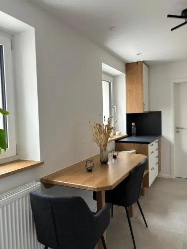 Moderne 2-Schlafzimmer Wohnung für 2-3 Personen - Optimal für Arbeit und Erholung in Markt Indersdorf, Deutschland