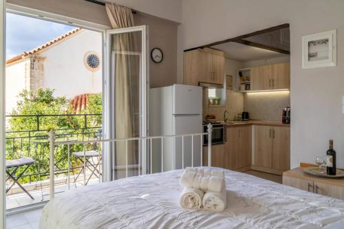 Malias essences ΙΙ Malias essences ΙΙ