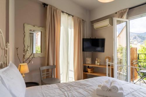 Malias essences ΙΙ Malias essences ΙΙ