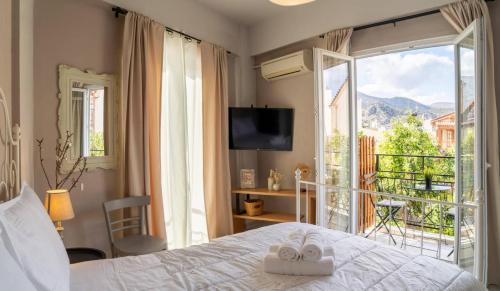 Malias essences ΙΙ Malias essences ΙΙ