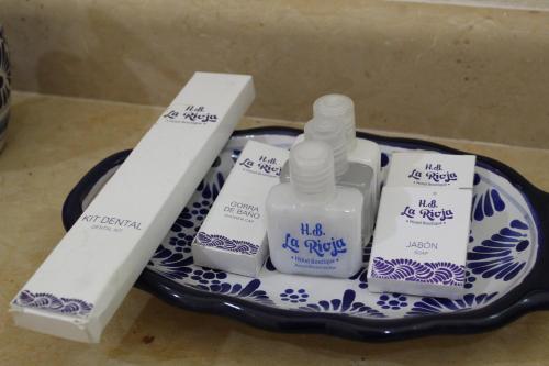 639574380 Hotel Boutique La Rioja