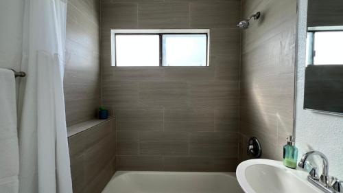 Spacious 3BR 3BA Home Private Yard in Culver City, Los Angeles (fotografie 6)