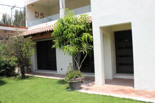 639576818 Hotel Boutique La Rioja