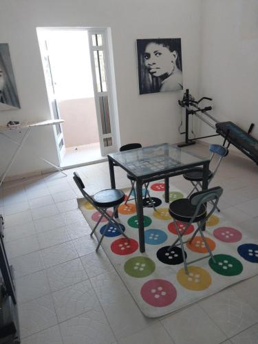 Chez Ousmane Fall ASECNA apparemment F2 Chez Ousmane Fall ASECNA apparemment F2