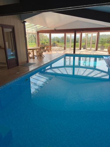 Charmante maison avec piscine gîte à louer Saint-Jean-sur-Couesnon