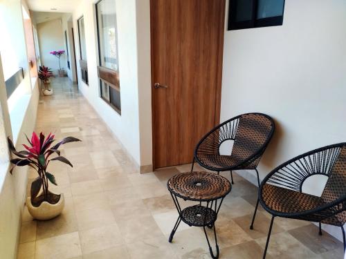 639580424 Hotel Boutique La Rioja