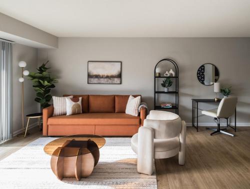 Crystal City Sleeps 7 Near Metro