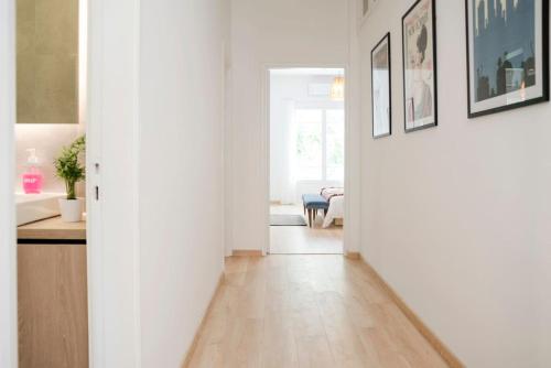 Trendy 3bdr Apartment in Mar Mikhael - image 5