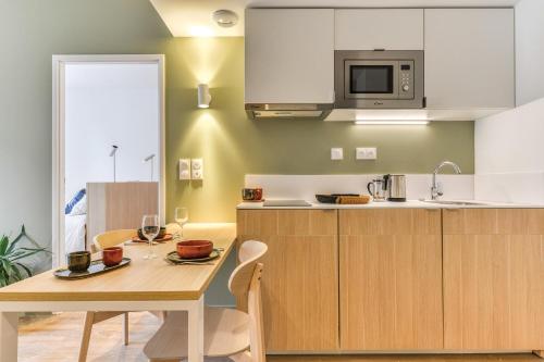 One-Bedroom Apartment image 10