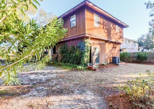 Jack's Tybee Treehouse - image 11