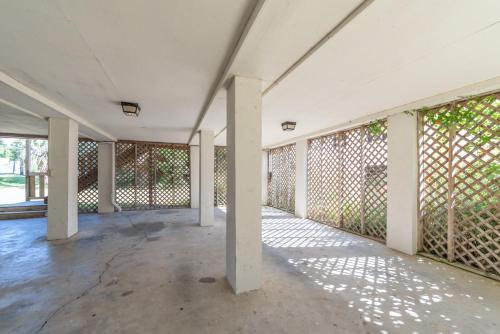 Seawalk Cottage - image 14