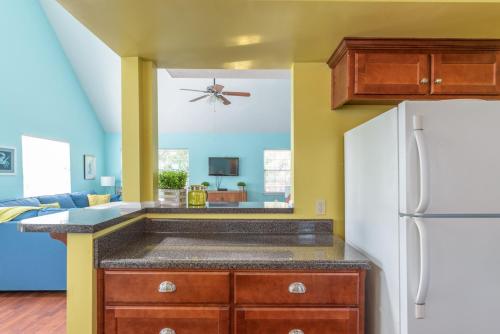 Seawalk Cottage - image 9