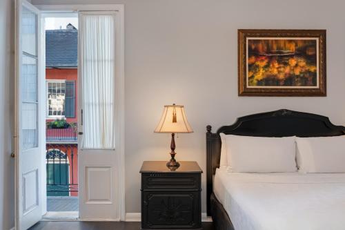 King Room with Balcony image 2