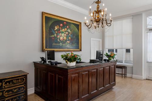 Chateau Hotel New Orleans - image 3