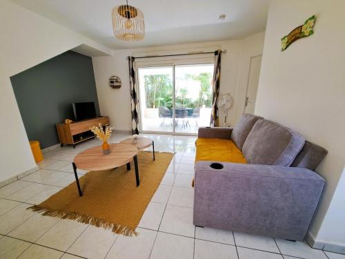 Kaz Nature - T2 avec Jardin - 10 min plage - Location saisonnière - Saint-Pierre