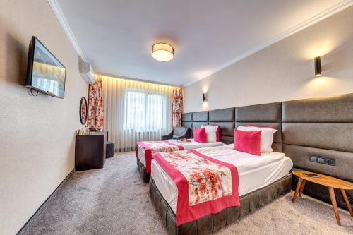 SPA Hotel Kiparis Room Type - Deluxe Twin Room