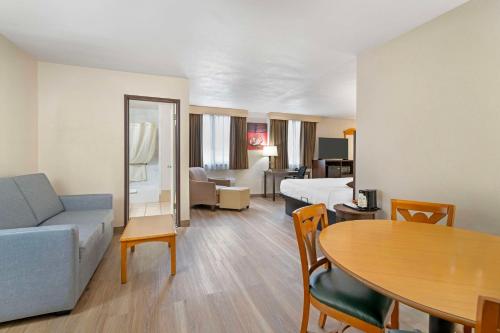 Best Western Green Bay Inn and Conference Center - image 13