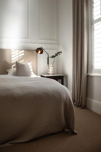 NOAH House Room Type - Superior Queen Room
