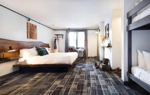 Quadruple Room with Bath