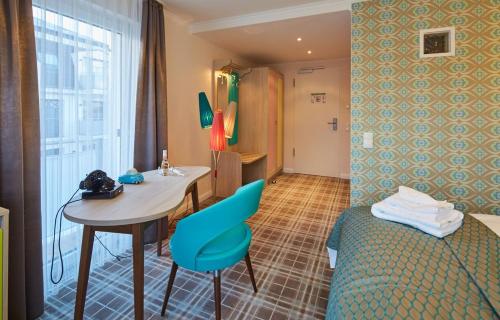 Bernstein Hotel 50`s Seaside Motel 124m von Klaus-Groth-Straße entfernt