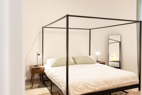 Domus Claudinae, Roma