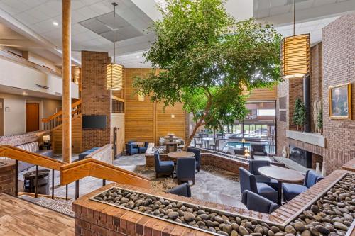 로비, 베스트 웨스턴 플러스 랜드마크 인 (Best Western Plus Landmark Inn) in 파크 시티 (UT)