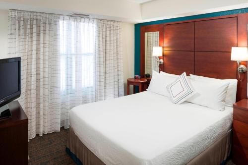 Residence Inn Kansas City Overland Park - image 11