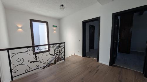 Conacu' Lacului Brebu Conacu' Lacului Brebu