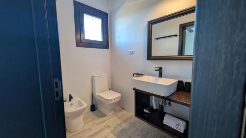 Conacu' Lacului Brebu Conacu' Lacului Brebu