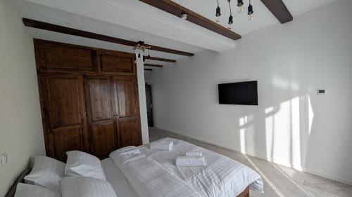 Conacu' Lacului Brebu Conacu' Lacului Brebu