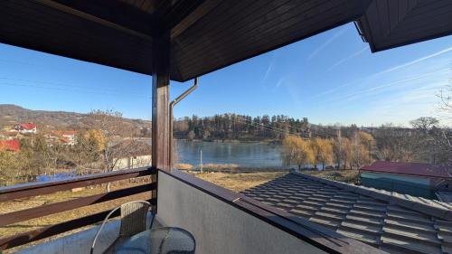 Conacu' Lacului Brebu Conacu' Lacului Brebu