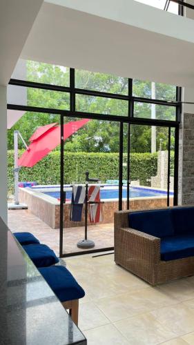 Casa con jacuzzi privado en Flandes