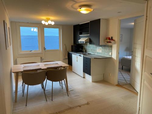 Tylösand guesthouse 300m from ocean & golf course (Tylosand guesthouse 300m from ocean & golf course) in 튈로산드