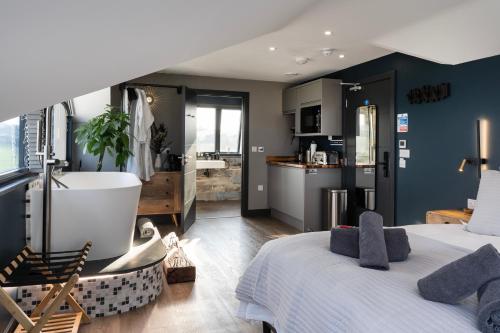 Guestroom, Uno Carbis Bay in Saint Ives (Cornwall)